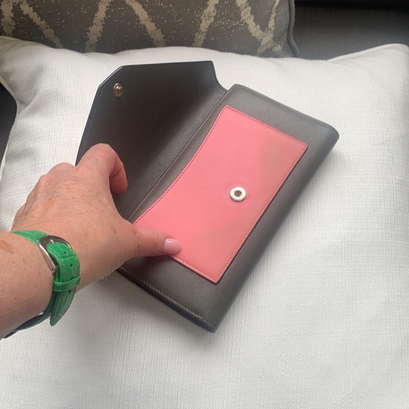 Celine Envelope Wallet Clutch Holds IPhone 10 (Some wear) - Picture 7 of 10